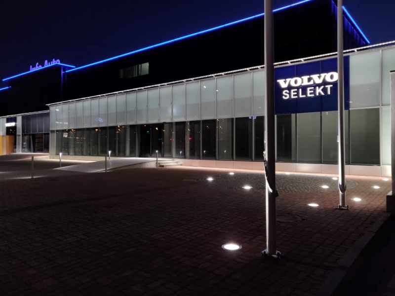 Volvo1(Large)